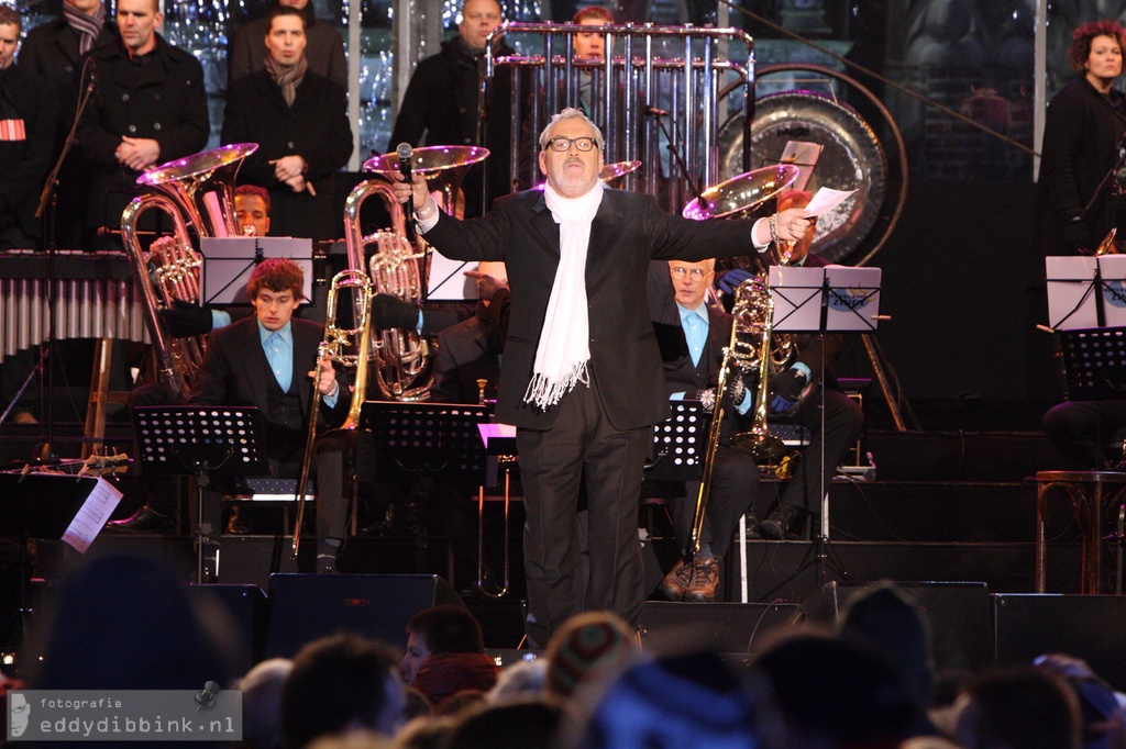 2010-12-08 Ernst Daniel Smid (EO Kerstfeest op het Plein, Deventer) 006